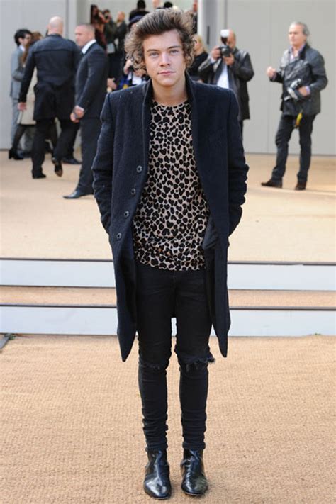 harry styles stivaletti ysl|harry styles chelsea.